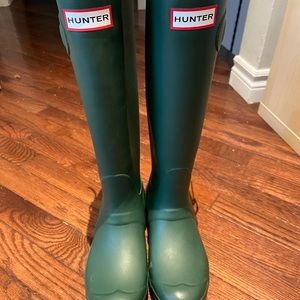Hunter rain boots, size 7